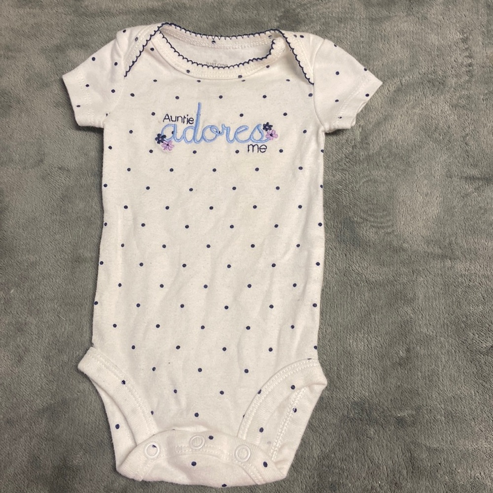 Just One You by Carter’s “Auntie Adores Me” Bodysuit Size NB Newborn